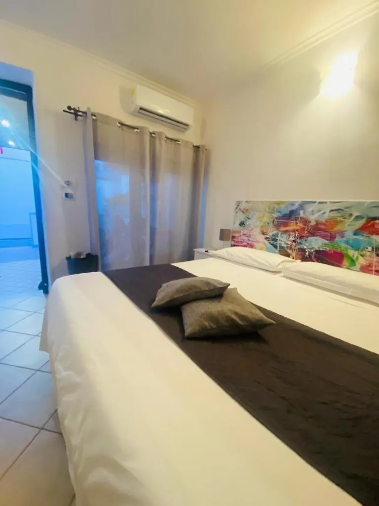 Airport Hotel Фьюмичино